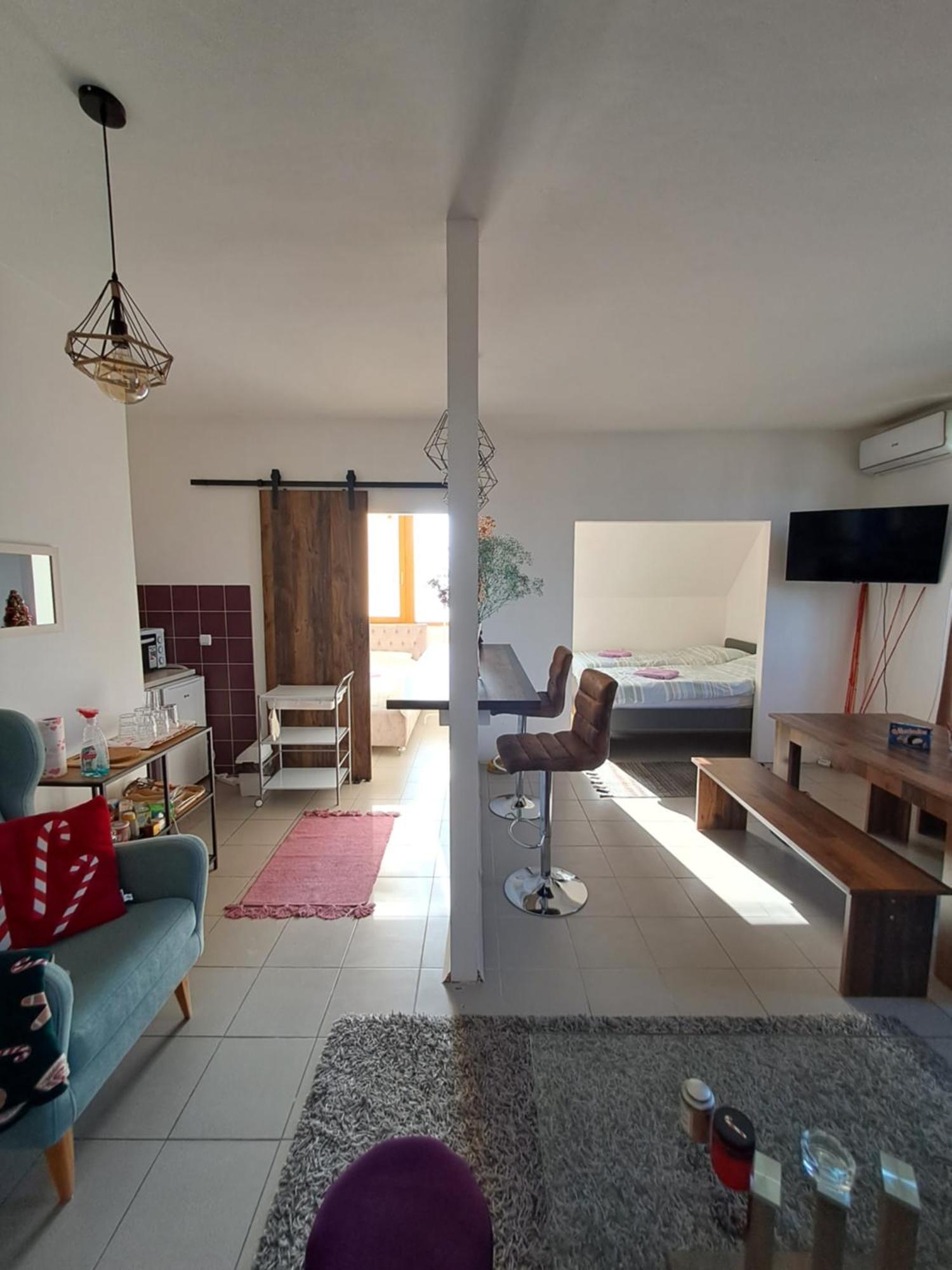 Sofi Apartment Nis Exterior photo