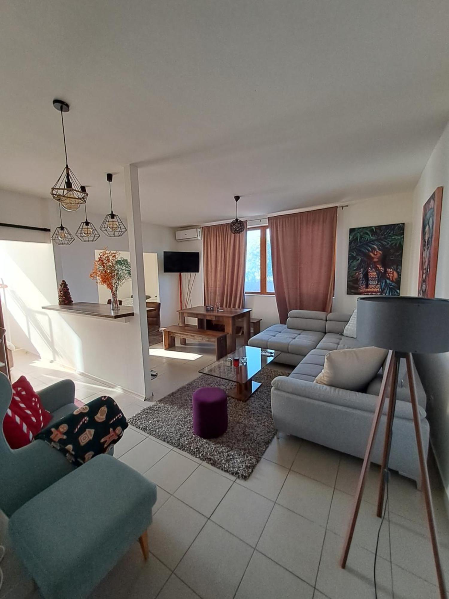 Sofi Apartment Nis Exterior photo